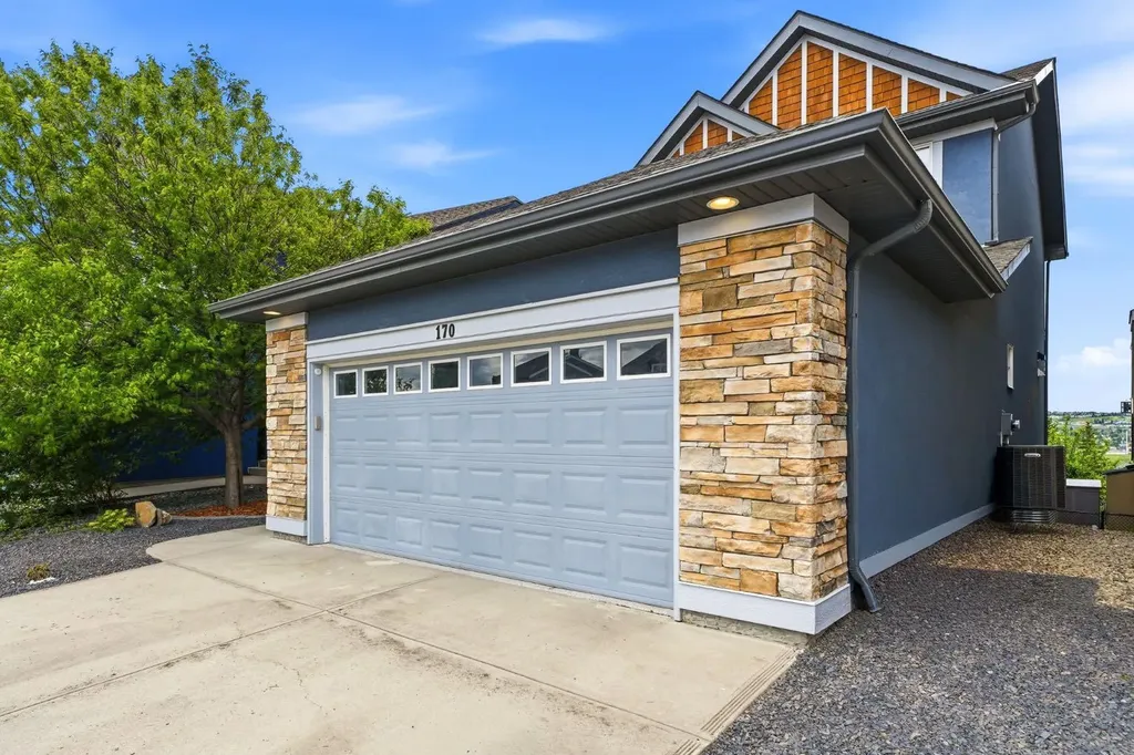 170 Panamount Road NW Calgary AB T3K 0H8