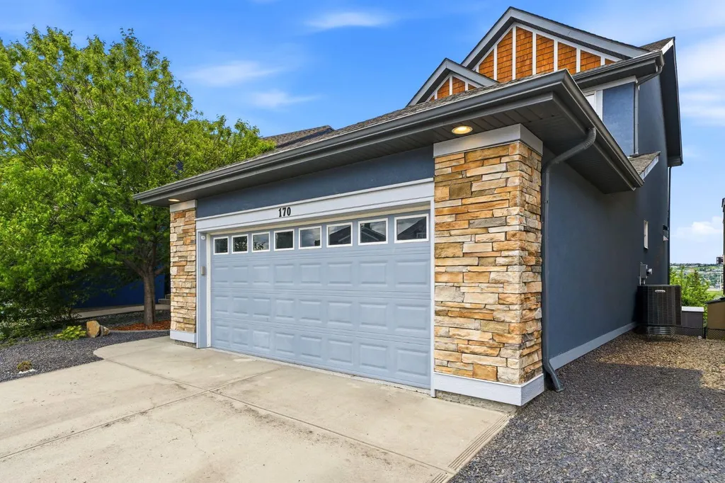 170 Panamount Road NW Calgary AB T3K 0H8