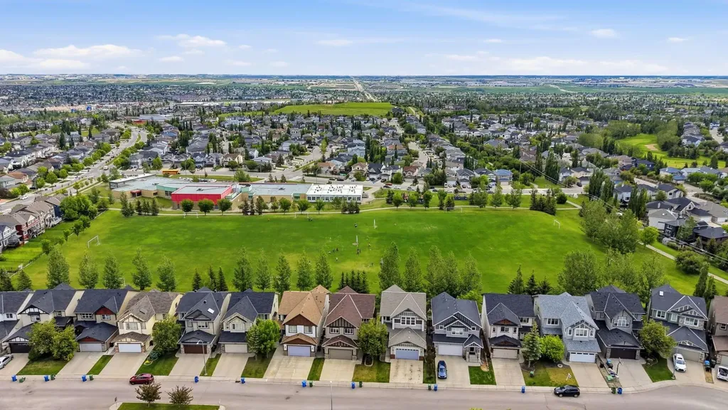 170 Panamount Road NW Calgary AB T3K 0H8