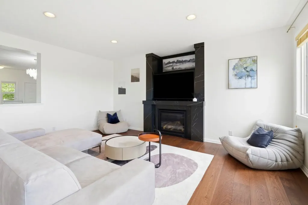 170 Panamount Road NW Calgary AB T3K 0H8