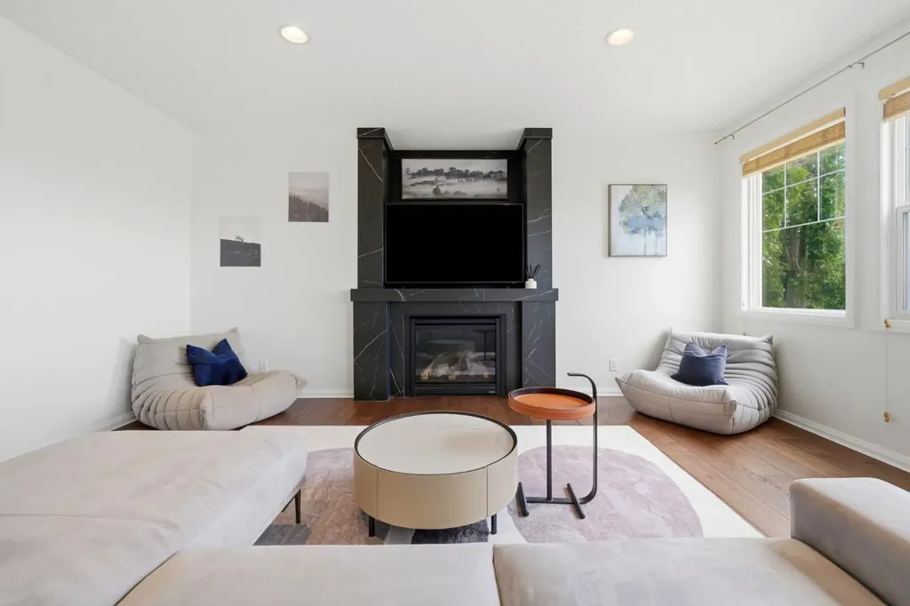 170 Panamount Road NW Calgary AB T3K 0H8