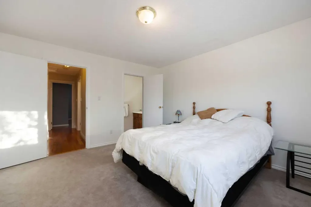 116 Rowan Street Fort Mcmurray AB T9H 2Y5