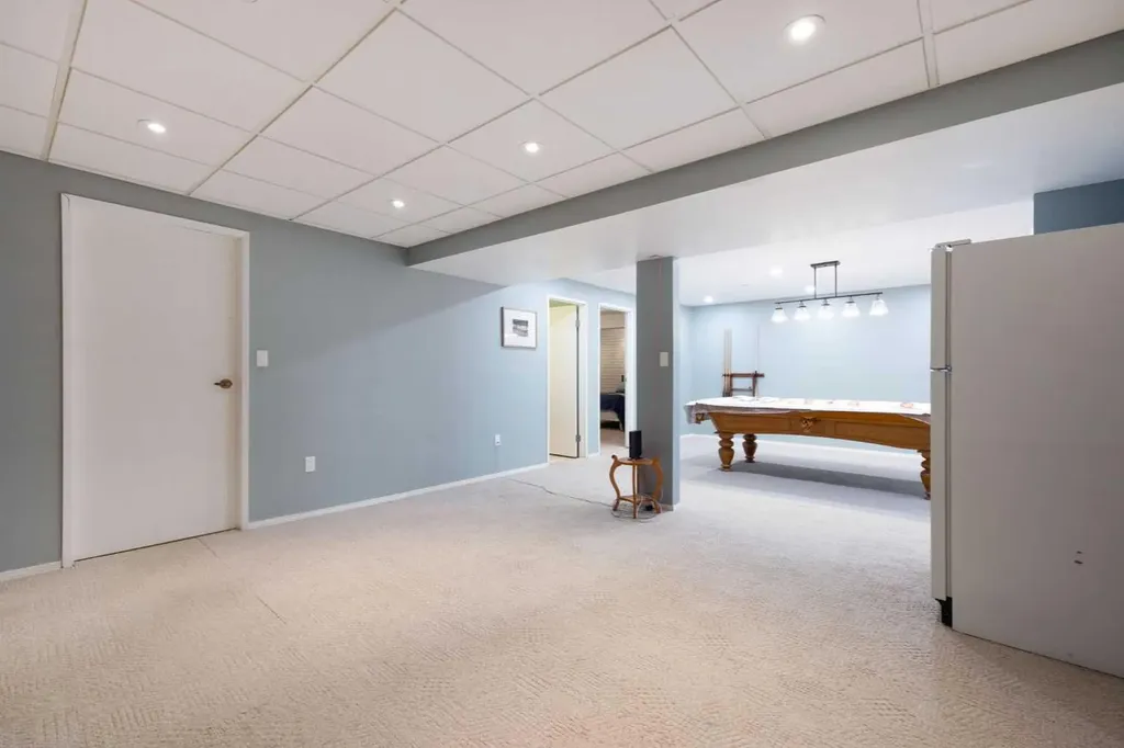 116 Rowan Street Fort Mcmurray AB T9H 2Y5