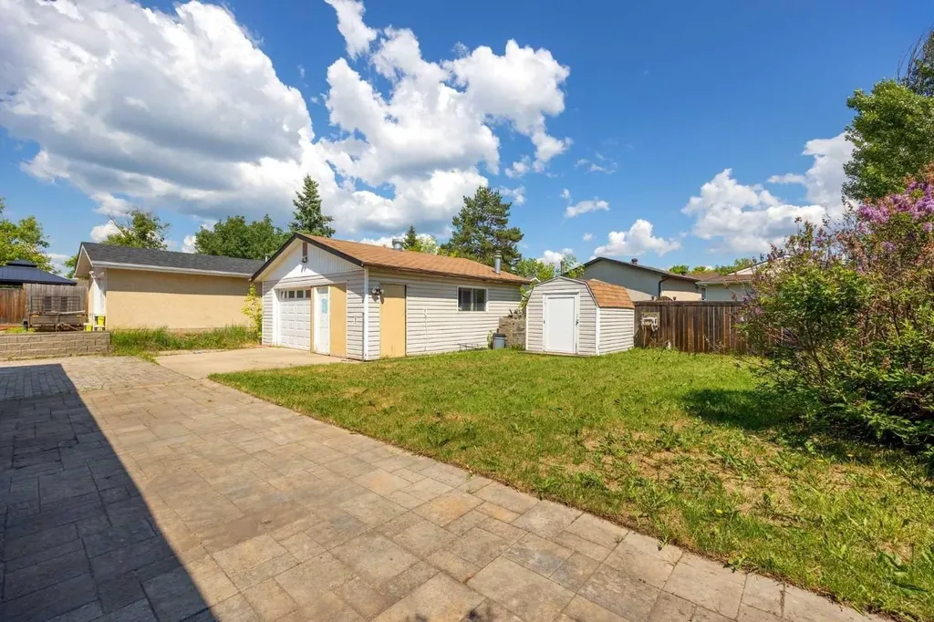 116 Rowan Street Fort Mcmurray AB T9H 2Y5
