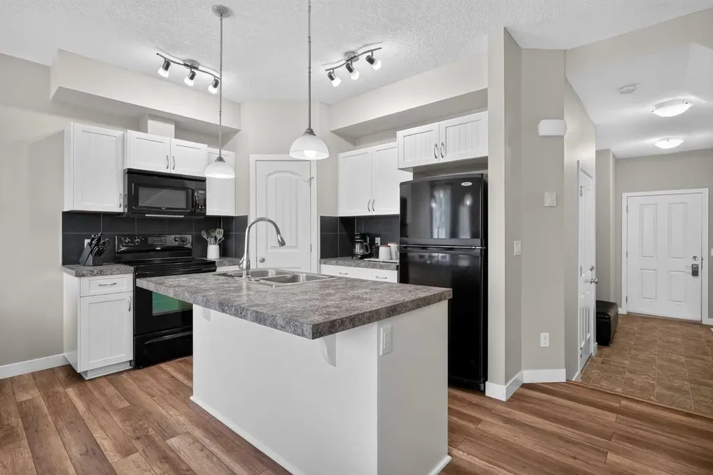 29 Sage Hill Common NW Calgary AB T3R0J6