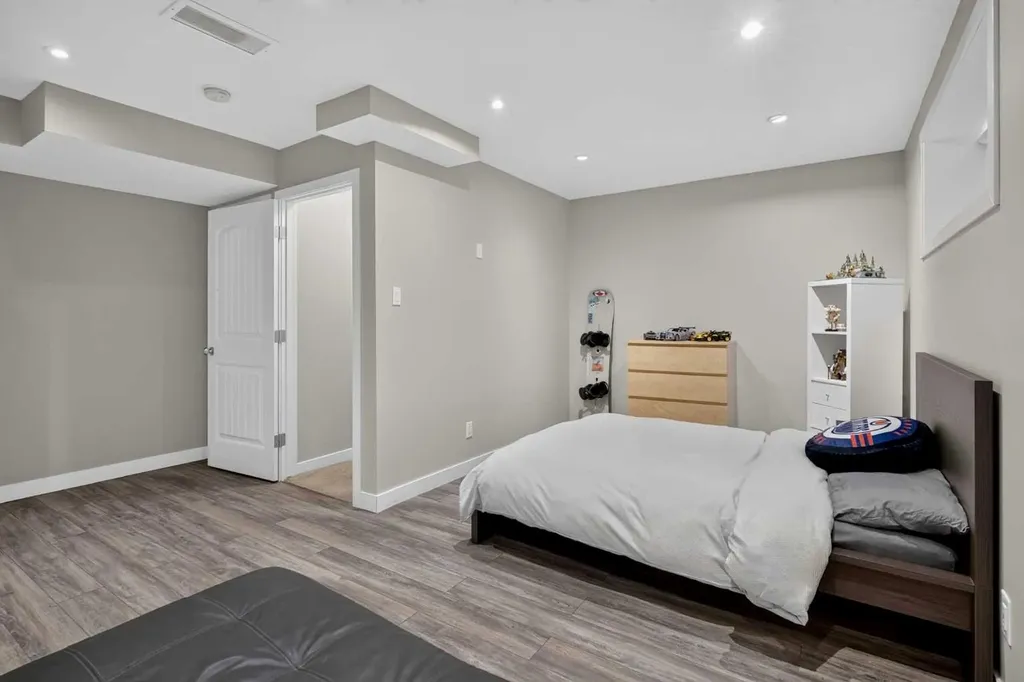 29 Sage Hill Common NW Calgary AB T3R0J6