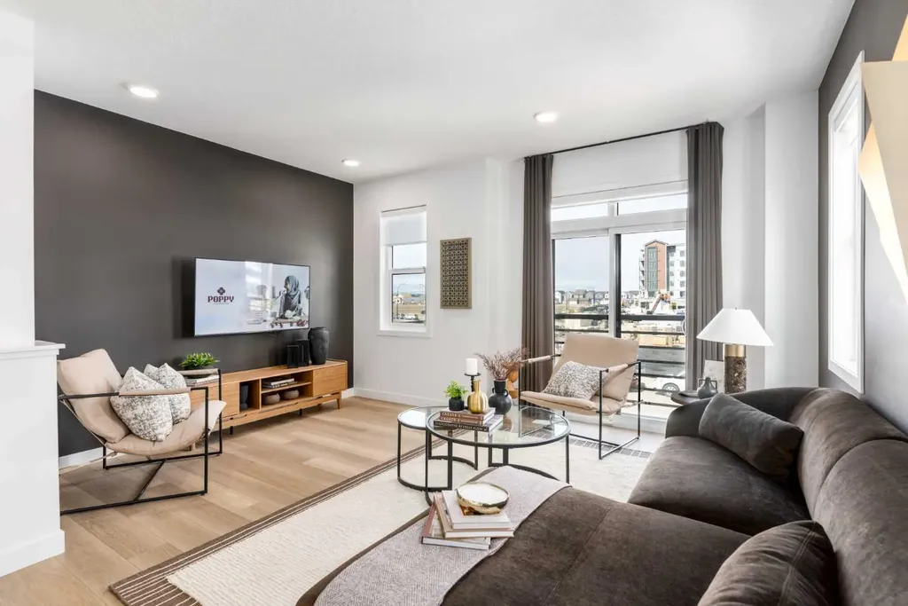 30 Rochester View NW Calgary AB T3L 0M8
