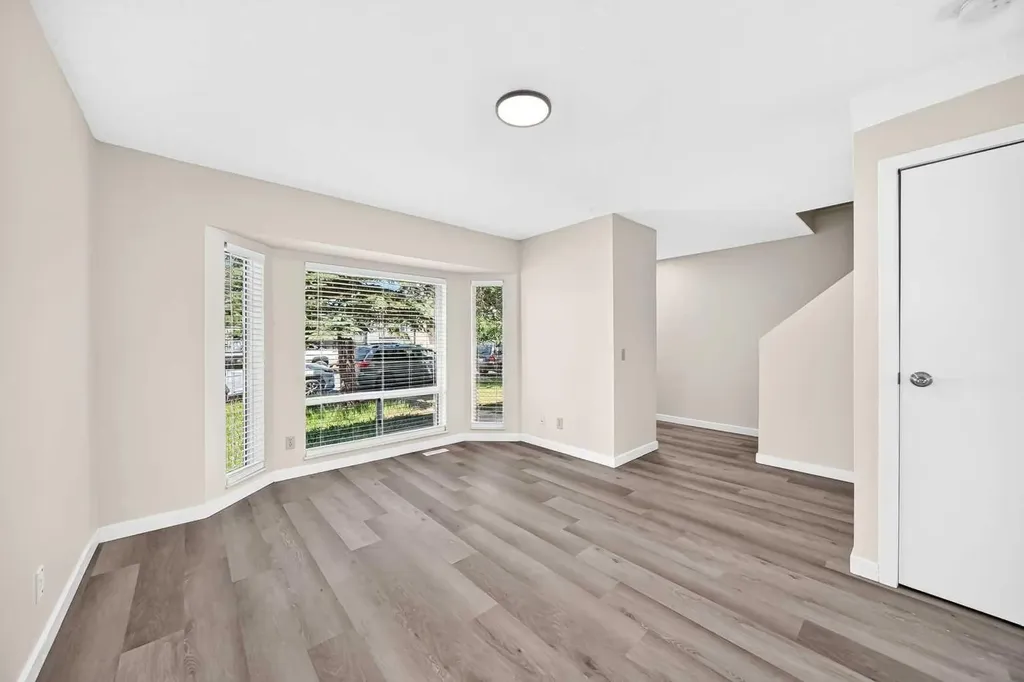 35 Martindale Court NE Calgary AB T3J2V8