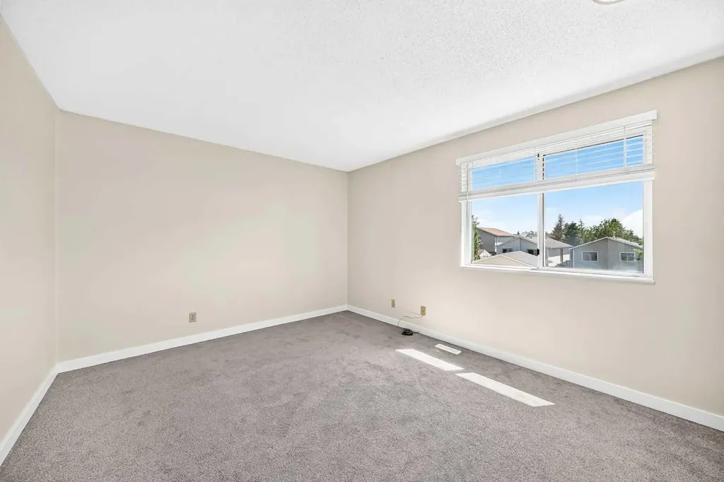 35 Martindale Court NE Calgary AB T3J2V8