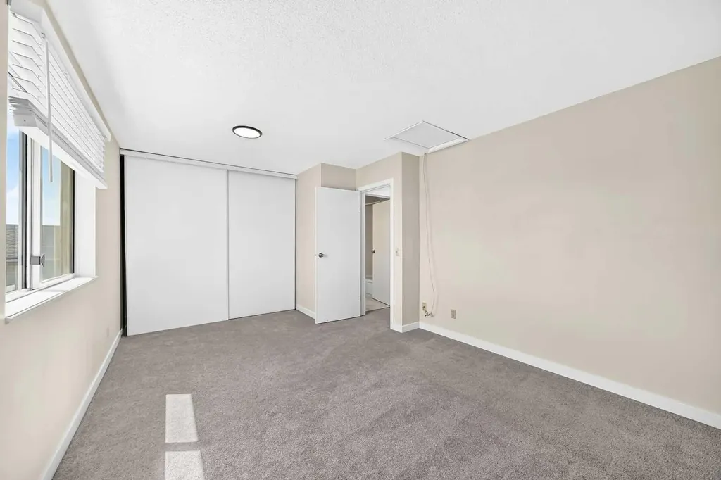 35 Martindale Court NE Calgary AB T3J2V8