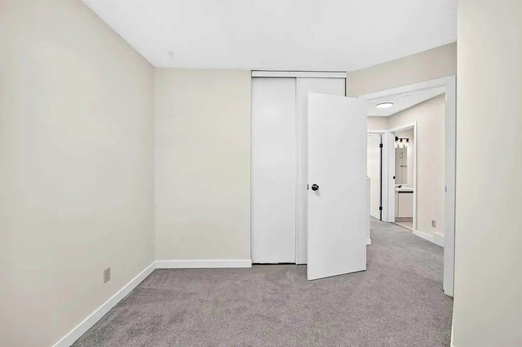 35 Martindale Court NE Calgary AB T3J2V8