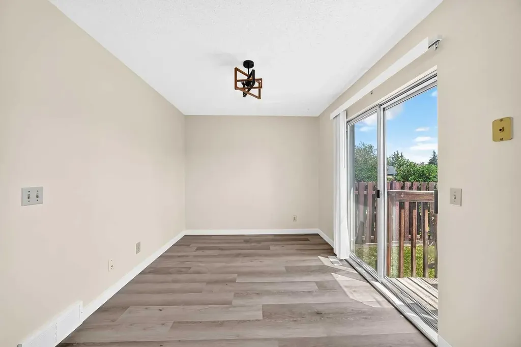 35 Martindale Court NE Calgary AB T3J2V8