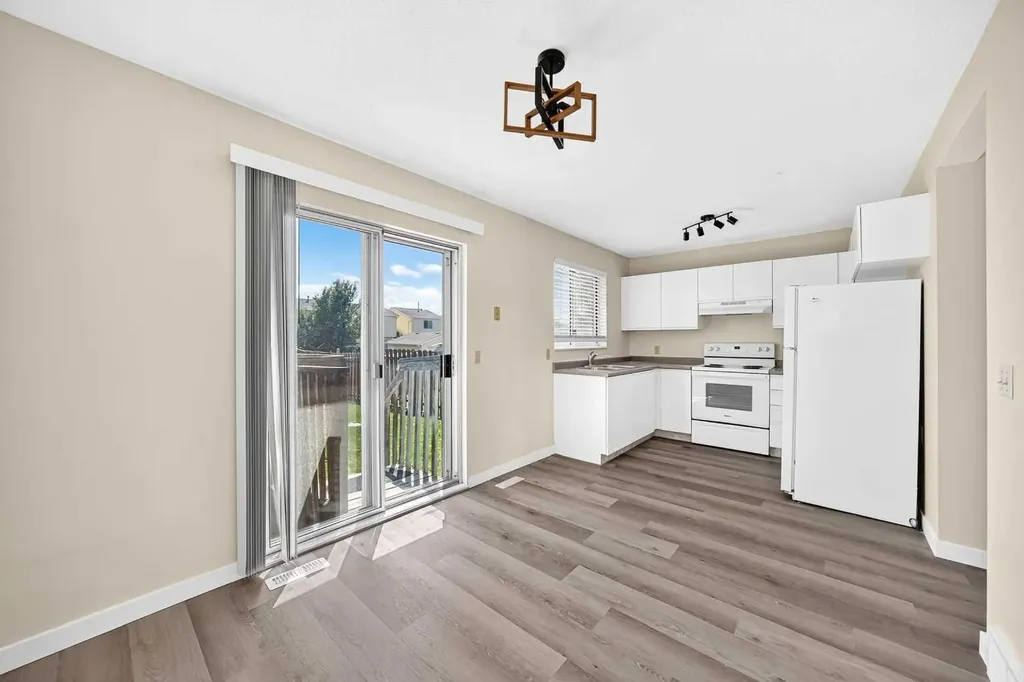 35 Martindale Court NE Calgary AB T3J2V8