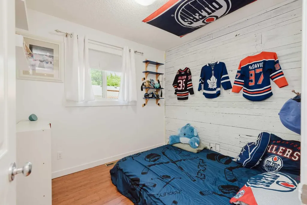 9410 70 Avenue Grande Prairie AB T8V5W8