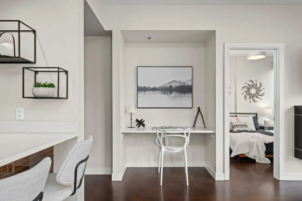 235 9a Street NW Calgary AB T2N 4H7