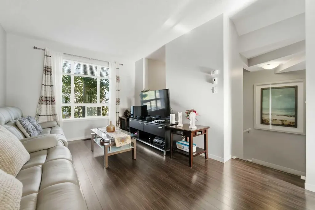 131 Copperpond Row SE Calgary AB T2Z 1H3