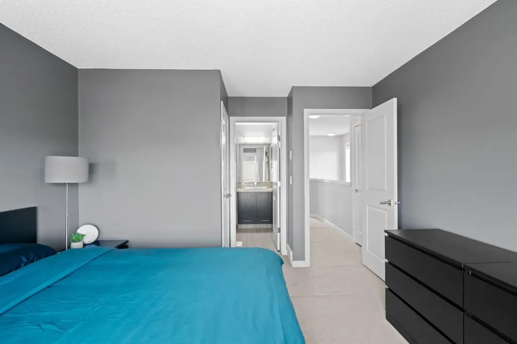 102 Walden Circle SE Calgary AB T2X 0Y4