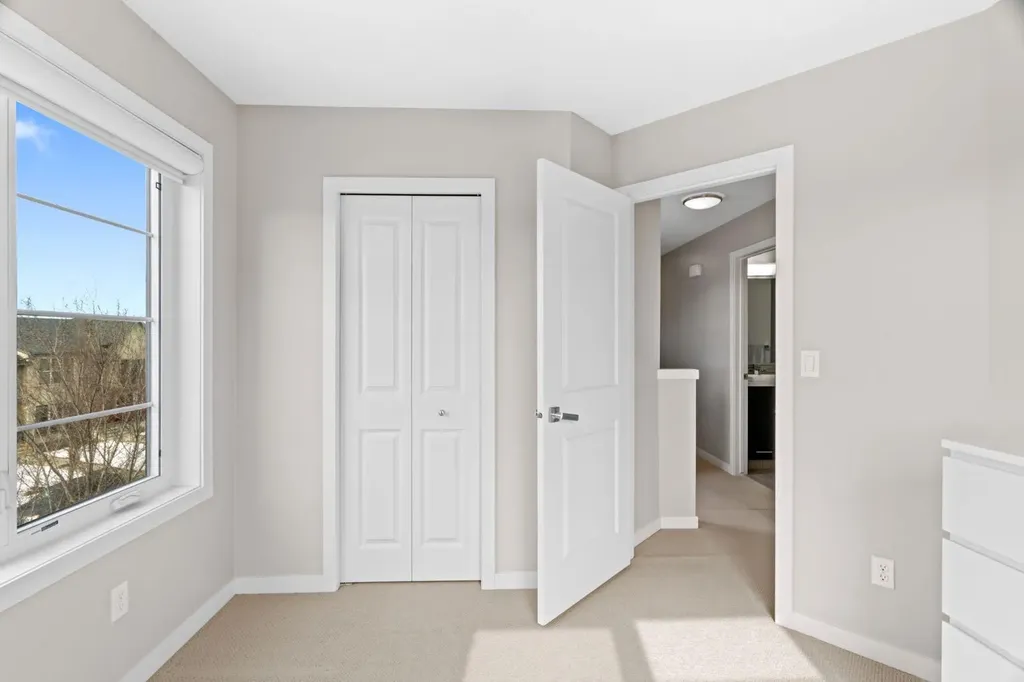 102 Walden Circle SE Calgary AB T2X 0Y4