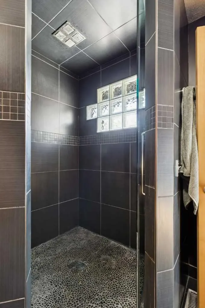 10220 Brookpark Boulevard SW Calgary AB T2W 2P7