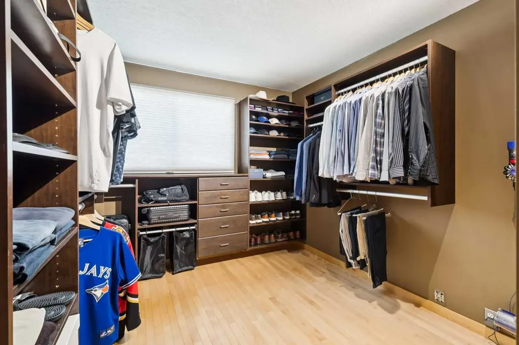 10220 Brookpark Boulevard SW Calgary AB T2W 2P7