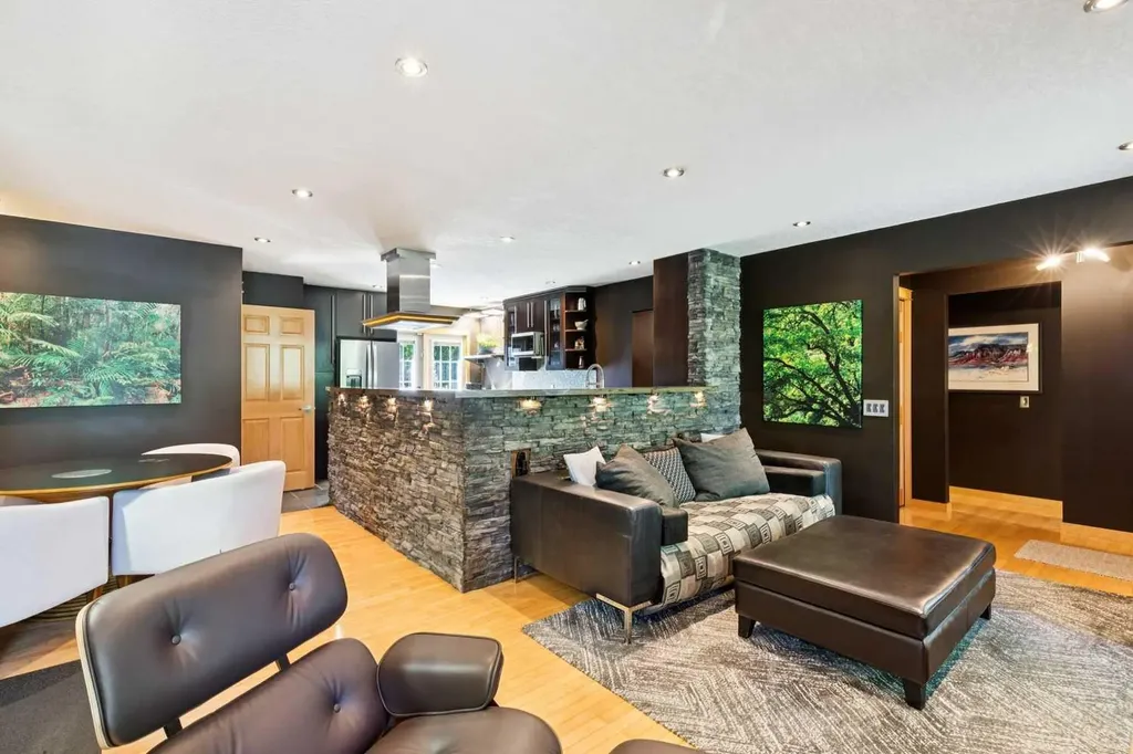 10220 Brookpark Boulevard SW Calgary AB T2W 2P7