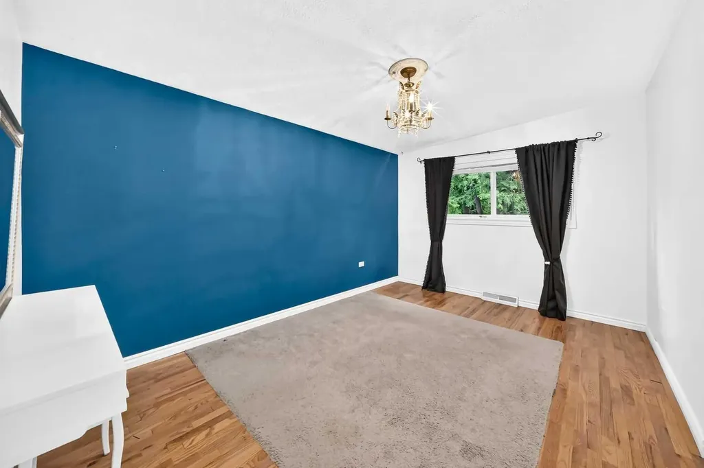 3721 44a Avenue Red Deer AB T4N 3K5