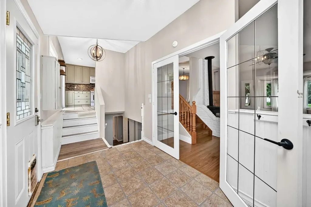 3721 44a Avenue Red Deer AB T4N 3K5