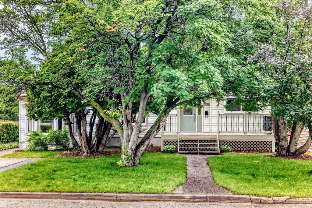 3721 44a Avenue Red Deer AB T4N 3K5