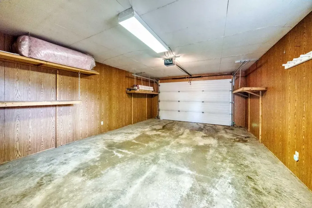 3721 44a Avenue Red Deer AB T4N 3K5