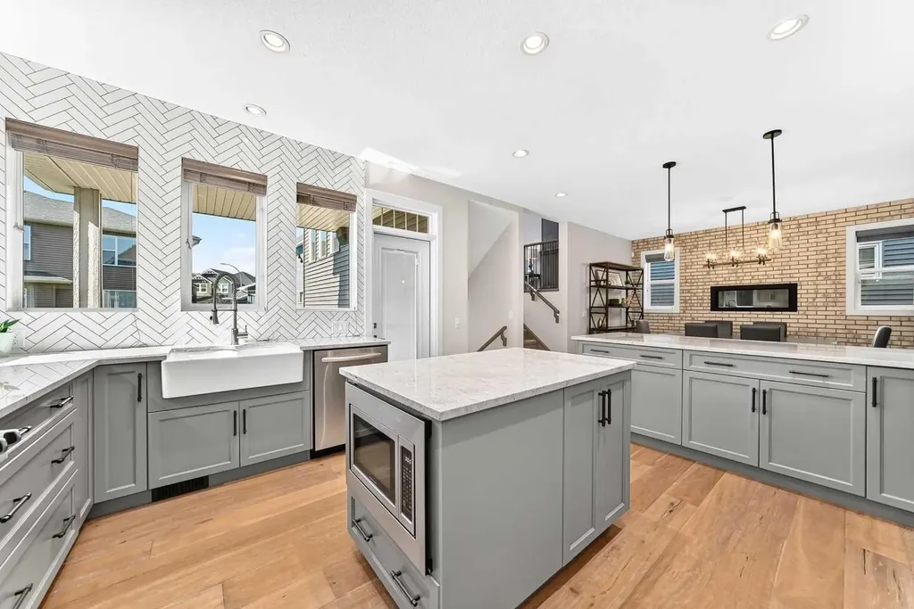 209 Sandpiper Boulevard Chestermere AB T1X 0V4