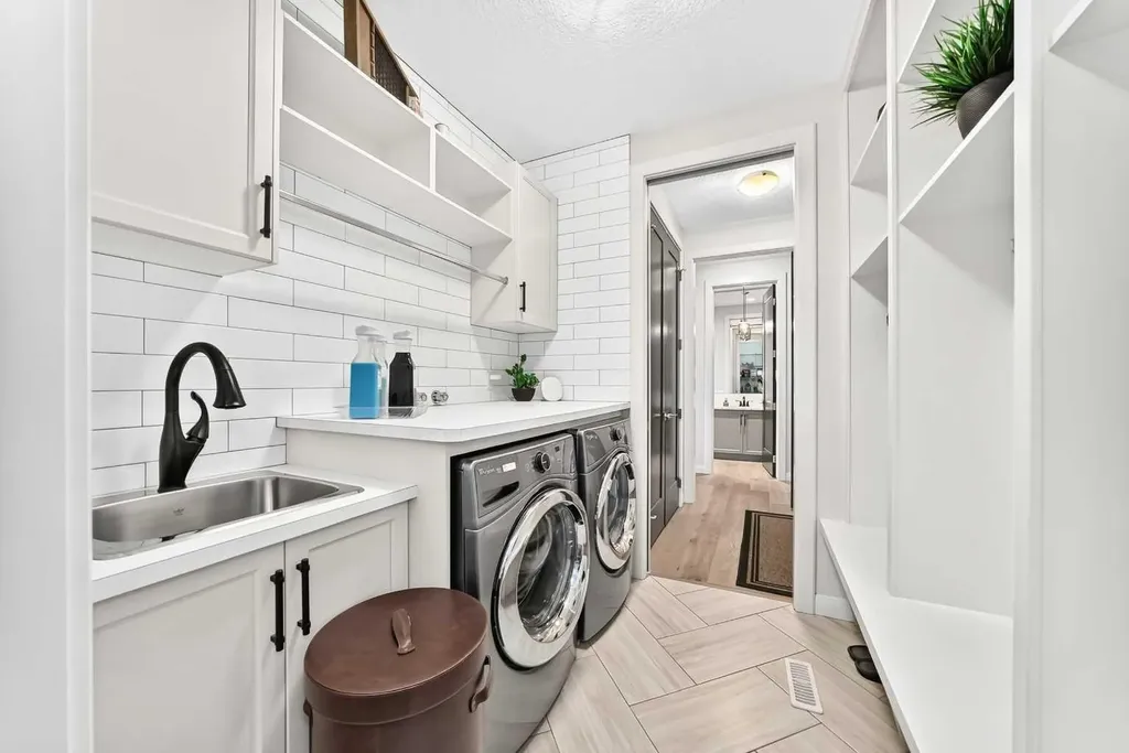 209 Sandpiper Boulevard Chestermere AB T1X 0V4