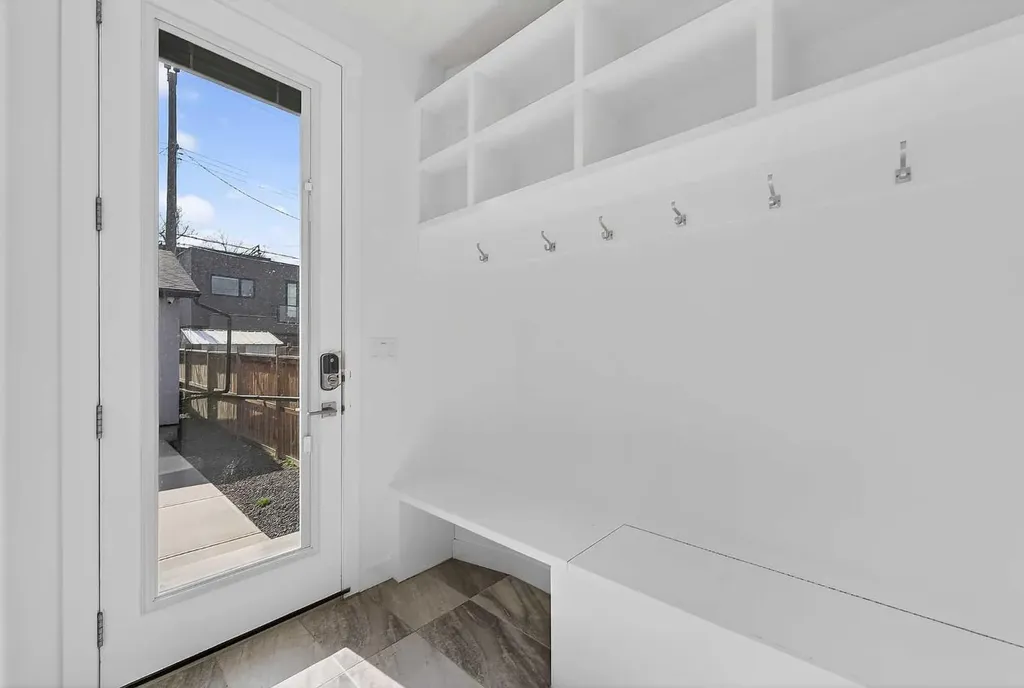 935 Regal Crescent NE Calgary AB T2E 5G8