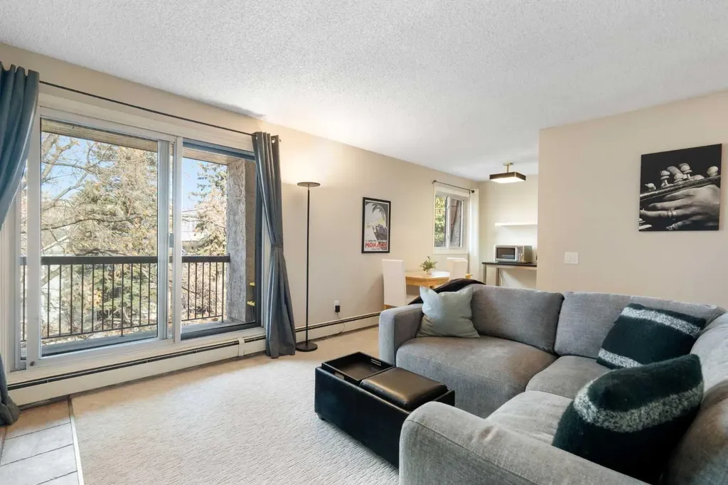305 25 Avenue SW Calgary AB T2S 0L3