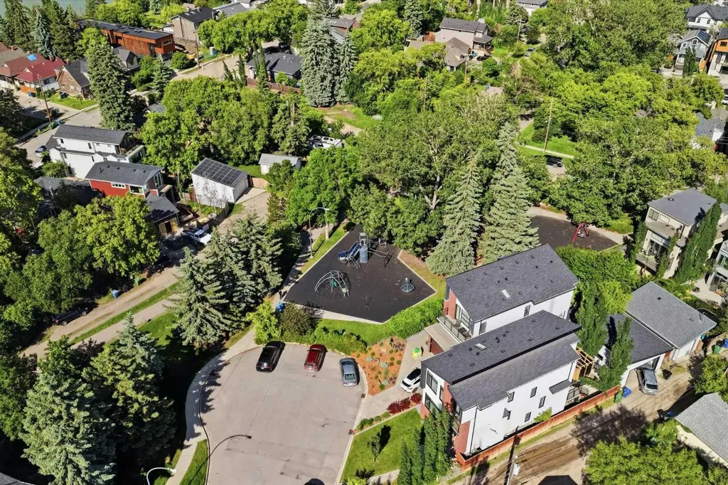 10 Major Stewart Lane SE Calgary AB T2G 5R6