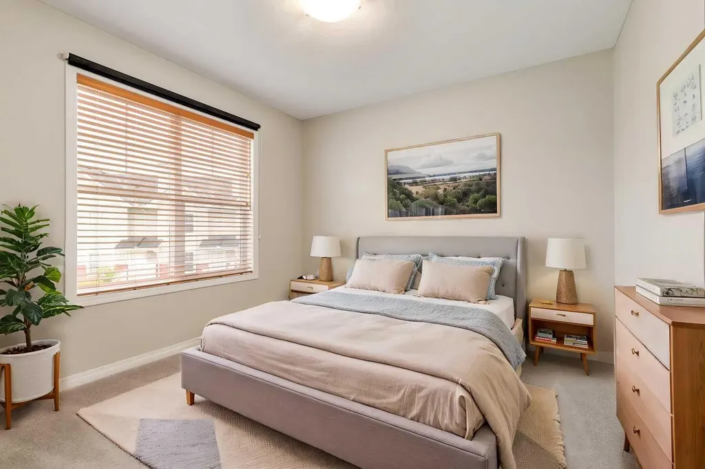 3294 New Brighton Gardens SE Calgary AB T2Z 0Y1