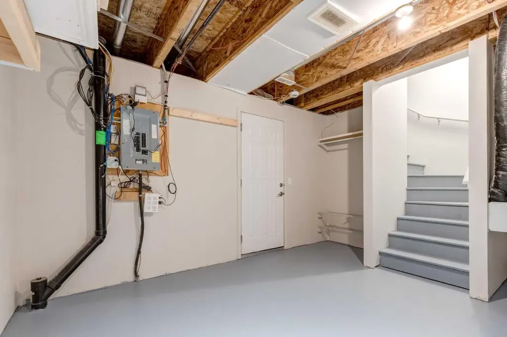 3294 New Brighton Gardens SE Calgary AB T2Z 0Y1
