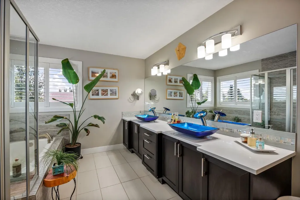 1213 Hillcrest Manor Estates Strathmore AB T1P 0B9