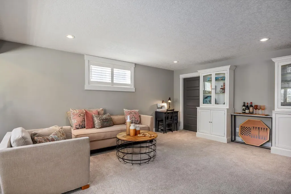 1213 Hillcrest Manor Estates Strathmore AB T1P 0B9