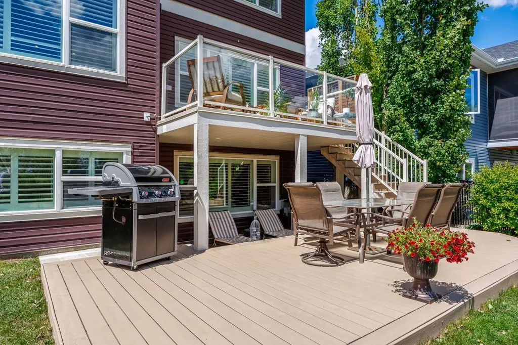 1213 Hillcrest Manor Estates Strathmore AB T1P 0B9
