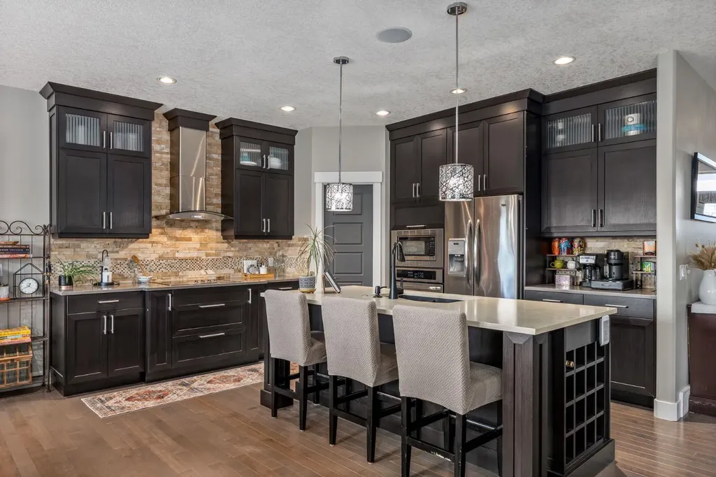 1213 Hillcrest Manor Estates Strathmore AB T1P 0B9