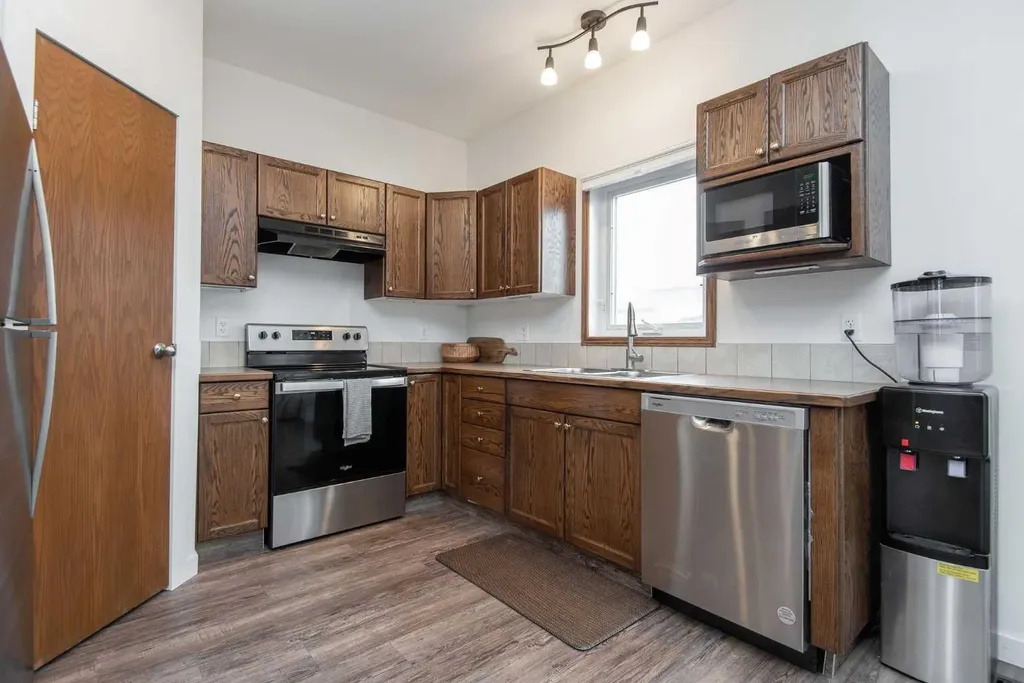 125 Winston Place Blackfalds AB T4M 0K9