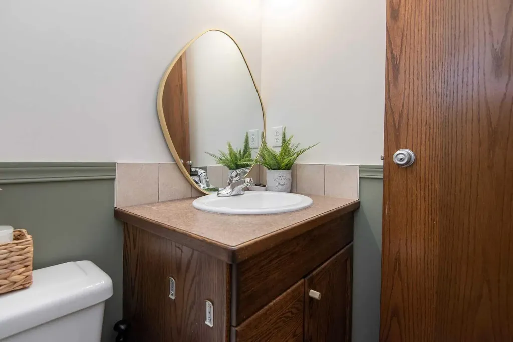 125 Winston Place Blackfalds AB T4M 0K9