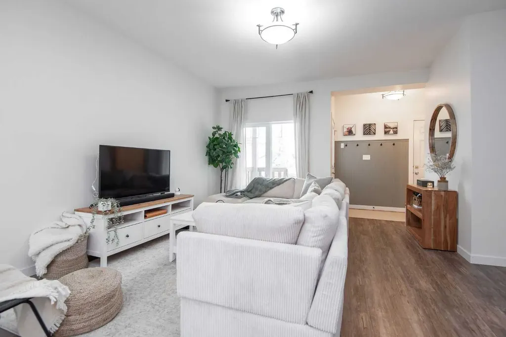 125 Winston Place Blackfalds AB T4M 0K9