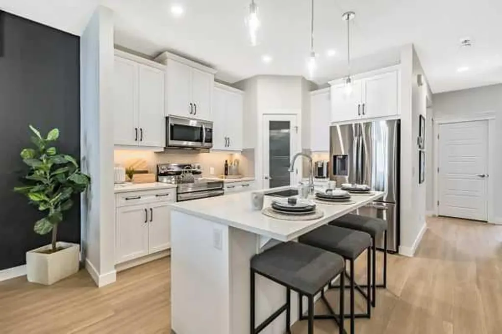 1324 Alpine Avenue SW Calgary AB T2Y1H8