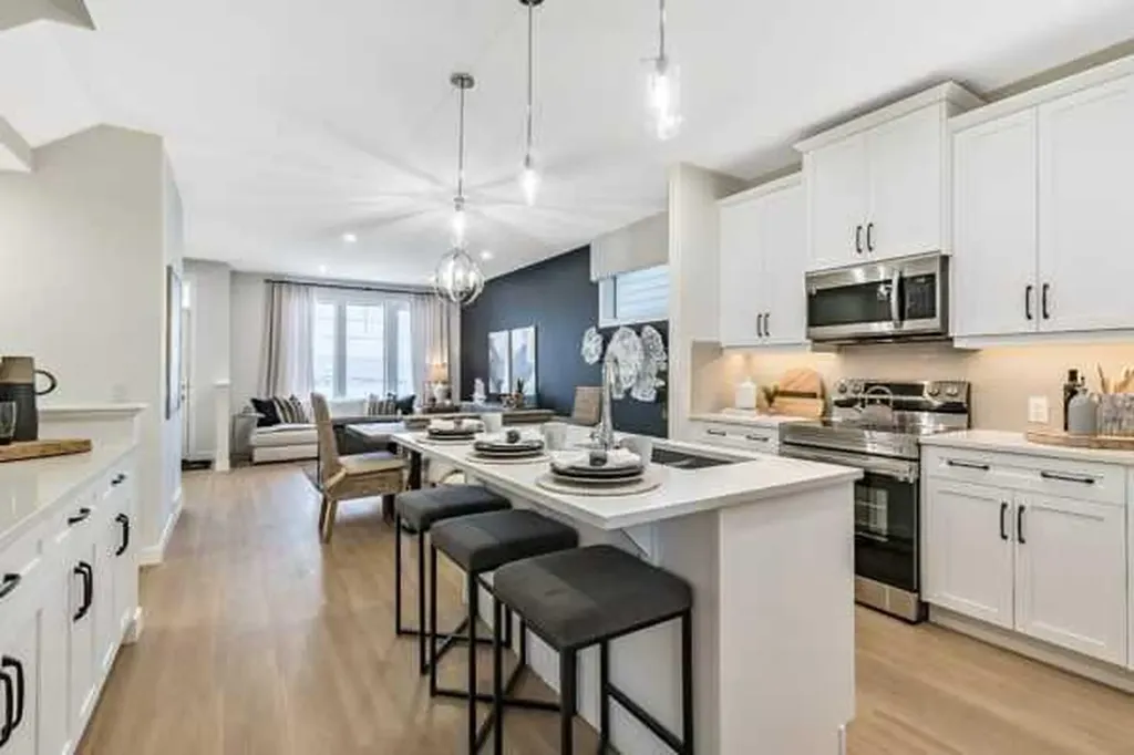1324 Alpine Avenue SW Calgary AB T2Y1H8