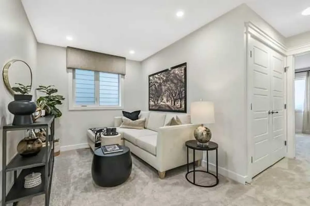 1324 Alpine Avenue SW Calgary AB T2Y1H8