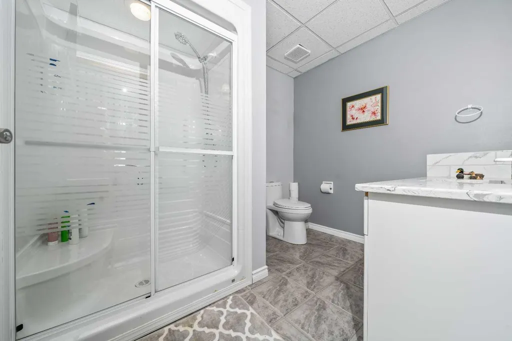 3023 Cottonwood Way SW Medicine Hat AB T1B 4J6