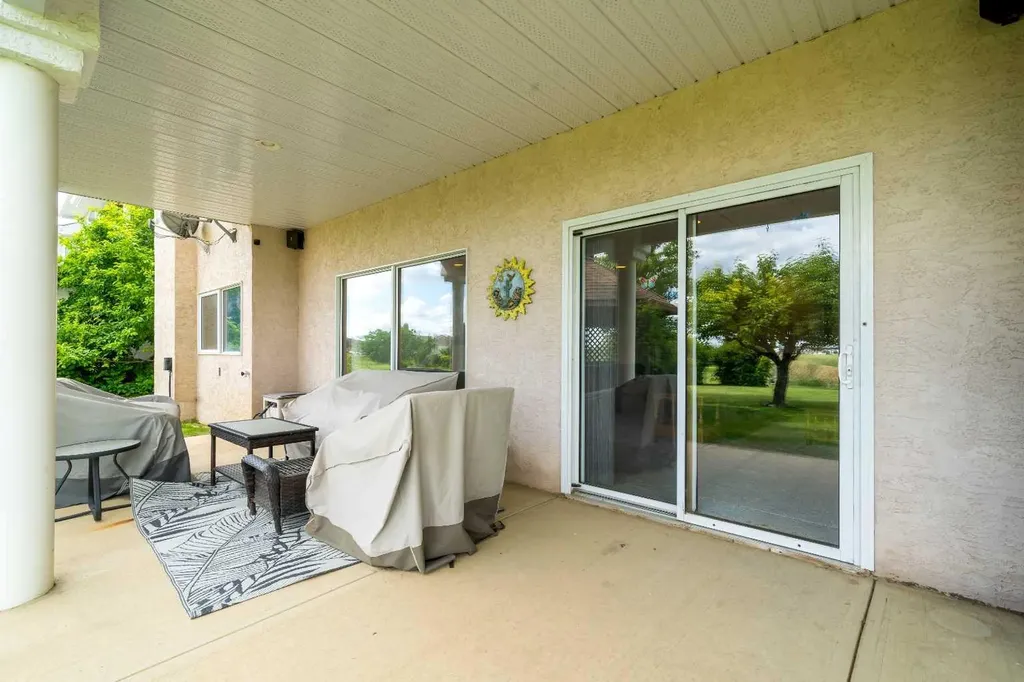 3023 Cottonwood Way SW Medicine Hat AB T1B 4J6