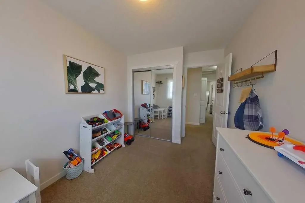 345 17 Street E Brooks AB T1R 1R3