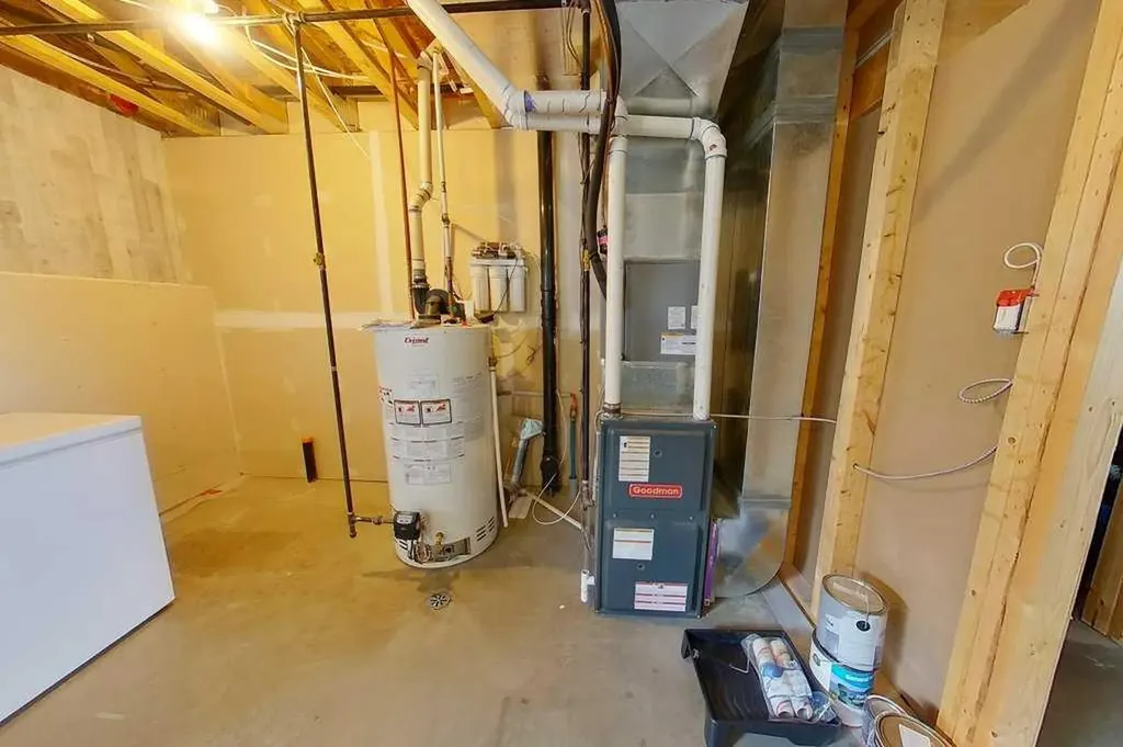 345 17 Street E Brooks AB T1R 1R3